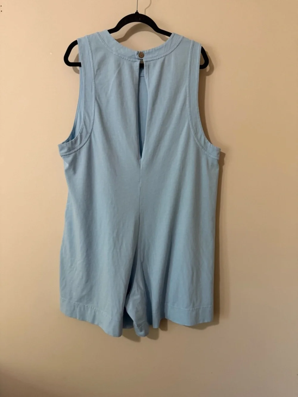 Light Blue Sleeveless Romper with Pockets. PTP 24. Never Worn. - Picture 4 of 6